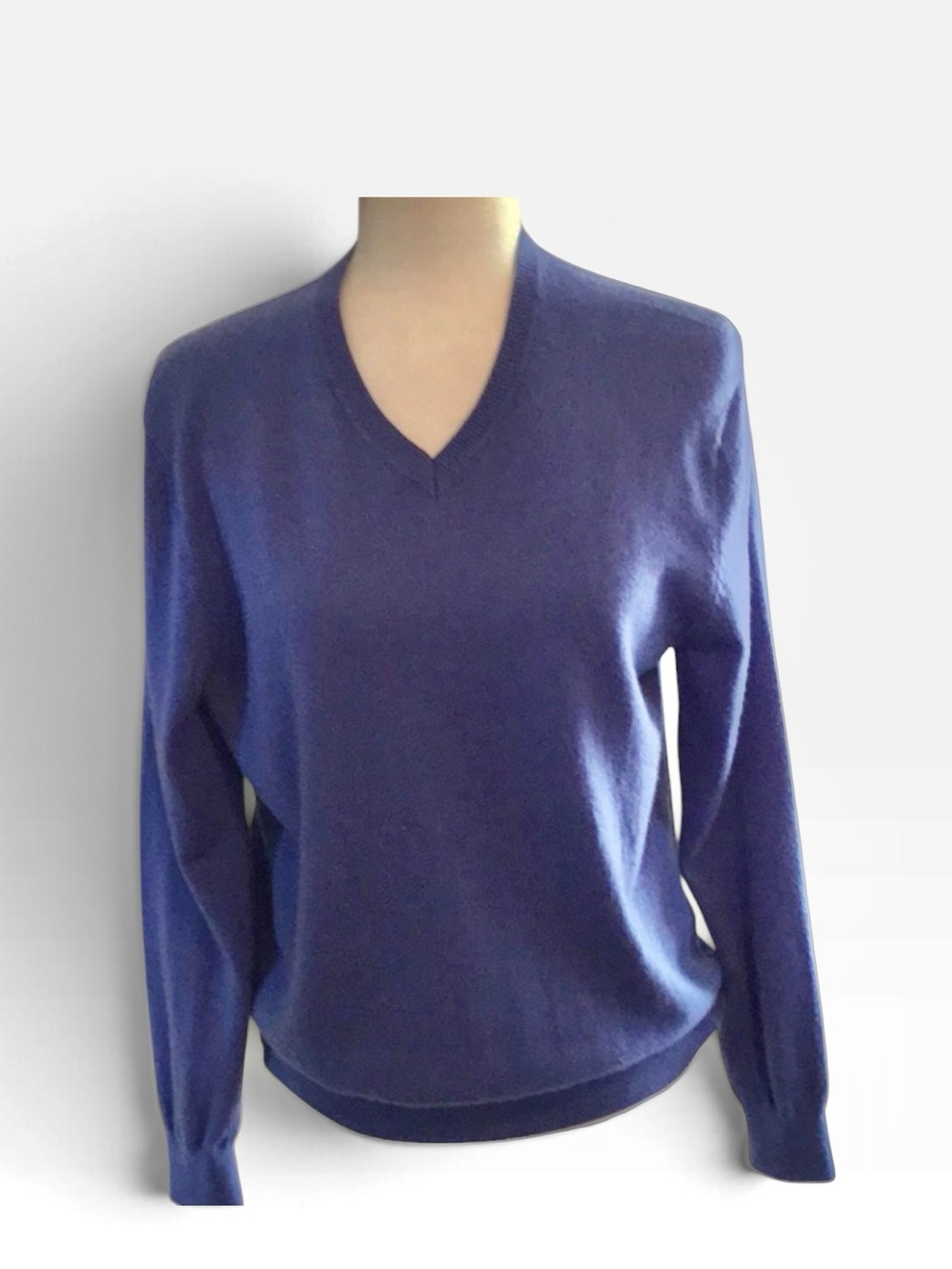 Claiborne Women's V-Neck Sweater - Merino Blue